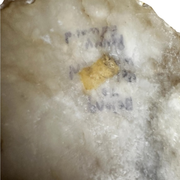 Vintage Italian Beige Alabaster Ashtray Hand Carved Round Heavy Raw Cut Stone - Picture 6 of 9